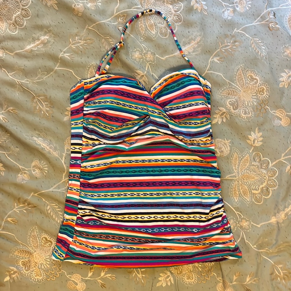 Anne Cole Tankini size XL. Multicolor. Removable halter strap.